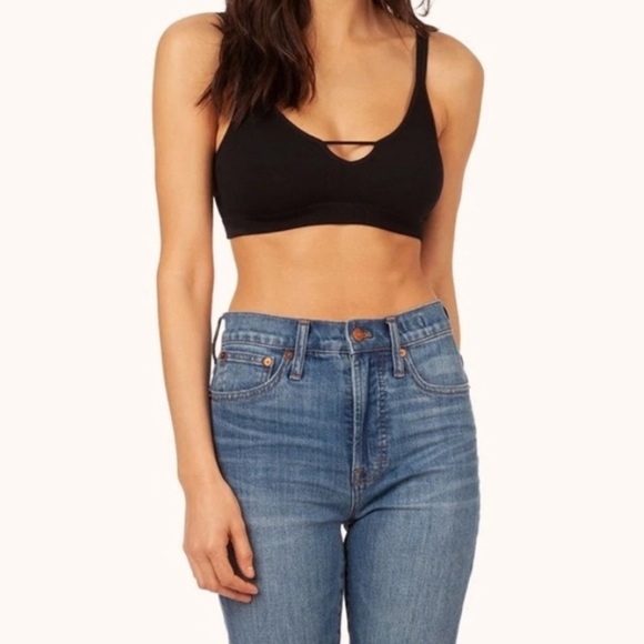 Lively Black Skinny-Strap Seamless Bralette - Picture 1 of 5